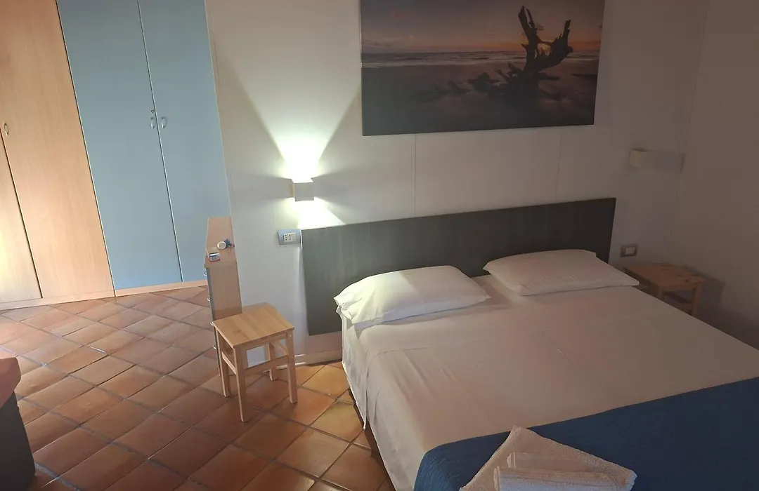 Casa Torre Palomba (Castel del Monte-Trani)-1